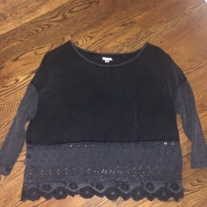 Ecotê grey shirt with cutouts